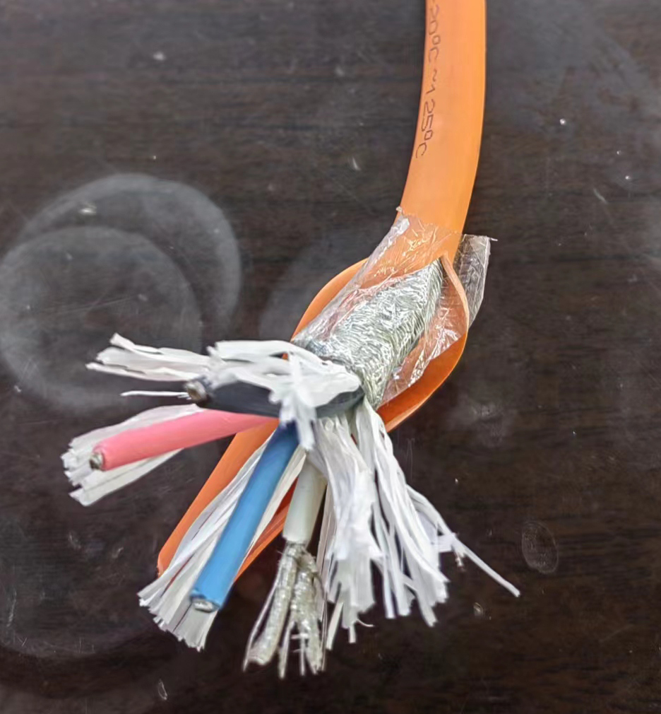 16941551125600.jpg 耐火型低烟无卤电缆.jpg